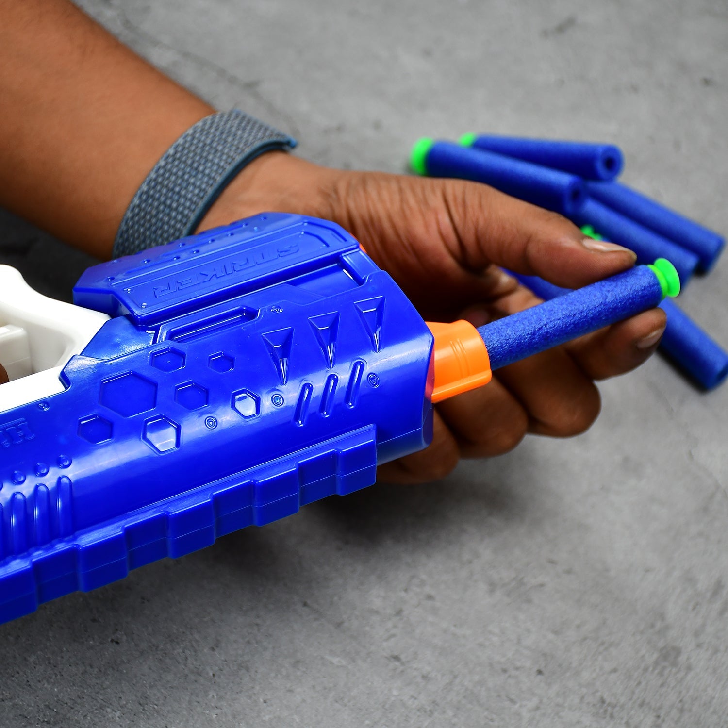 1967 Hi-Arm Gun with 10xFoam Suction Bullet ,Made with ABS Plastic ,Solid Build ,Target Shooting DeoDap 1967 Hi-Arm Gun with 10xFoam Suction Bullet ,Made with ABS Plastic ,Solid Build ,Target Shooting DeoDap